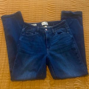 Universal Thread high rise slim straight jeans 4 r